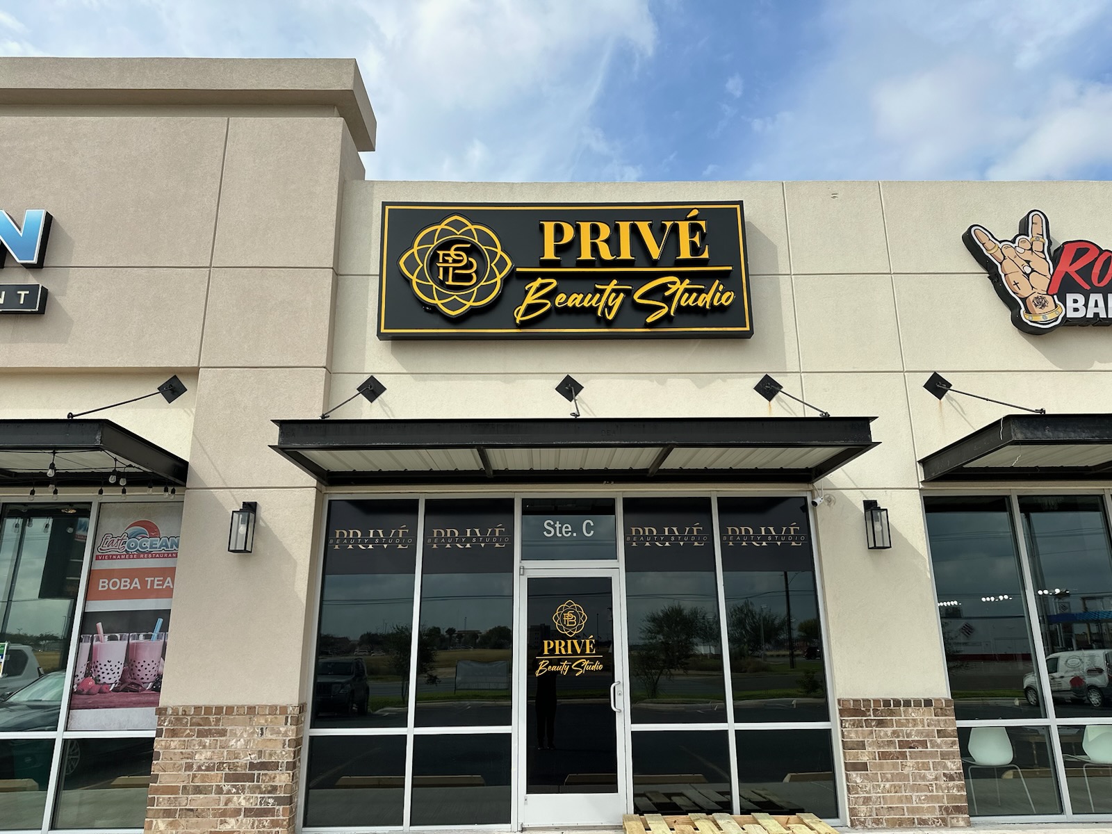 Prive Beauty Studio nail photo 5